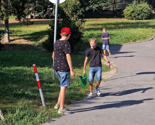 Při společném úkolu si šesťáci vyzkoušeli