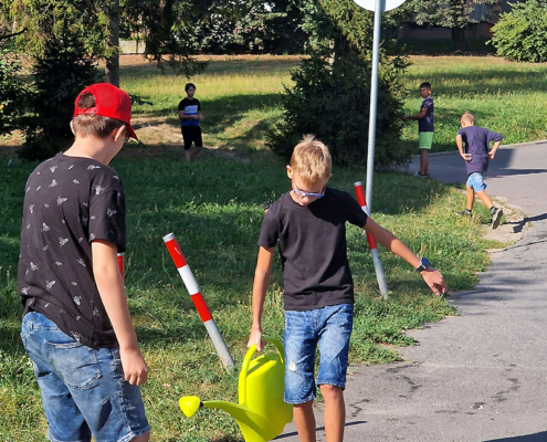 Při společném úkolu si šesťáci vyzkoušeli