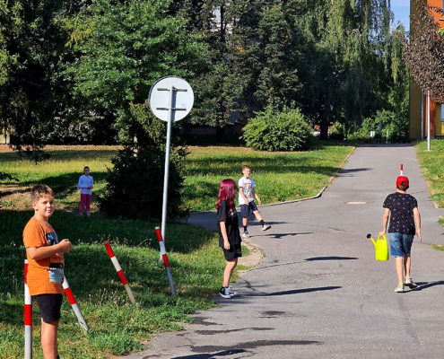 Při společném úkolu si šesťáci vyzkoušeli